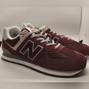 MENS NEW BALANCE 574 BRAND NEW IN BOX SIZE  10.5